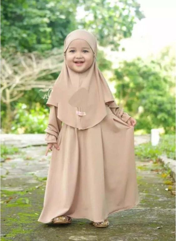Little Abaya Girl